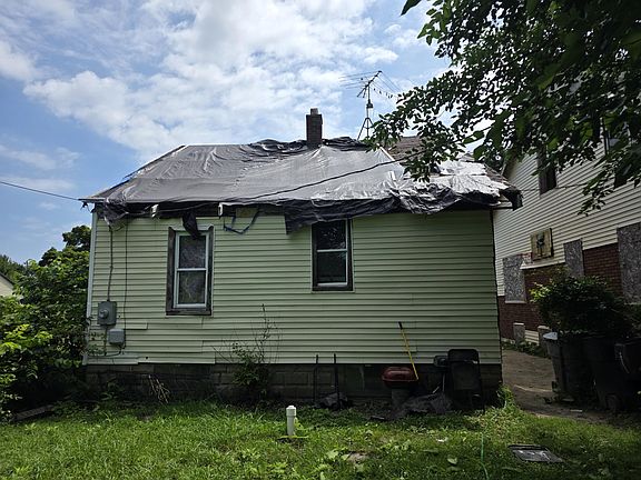 3rd image of 19133 Omira St