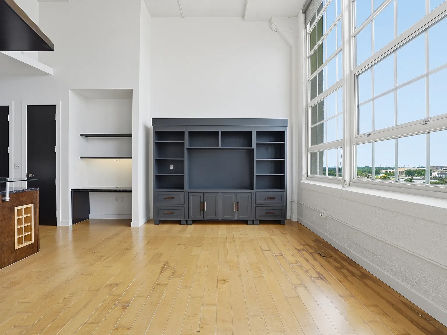 2 bed, 1263 sqft, $3,095 — Photo 3
