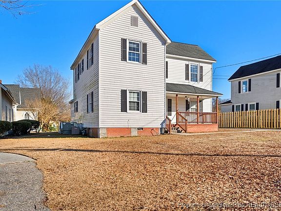 3rd image of 107 N 12th St