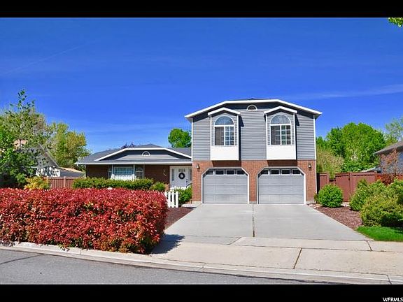 2nd image of 117 N Palisades Dr
