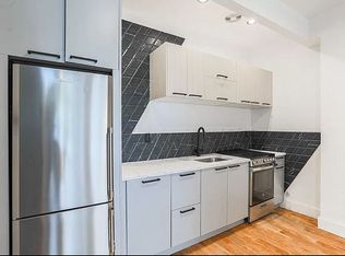 300 Broadway #4F, Brooklyn, NY 11211