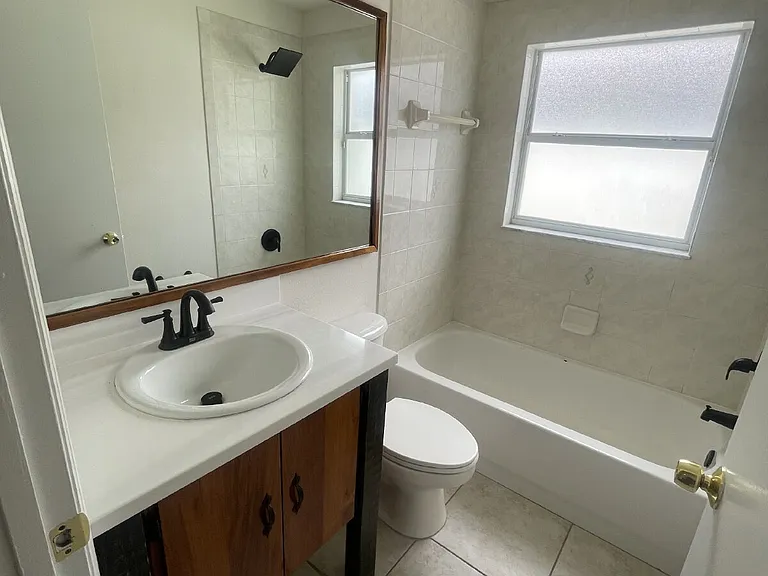 2910 Cool Breeze Cir — Photo 11
