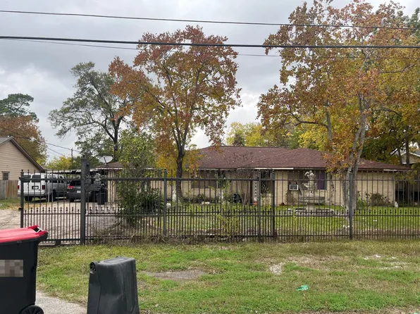13811 Alderson St, Houston, TX 77015