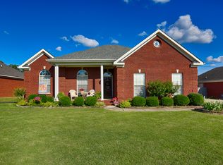 1906 Beechwood Dr SW, Hartselle, AL 35640