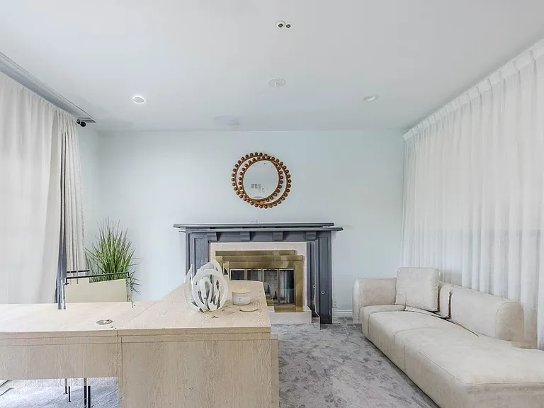 1209 Midwickhill Dr — Photo 47