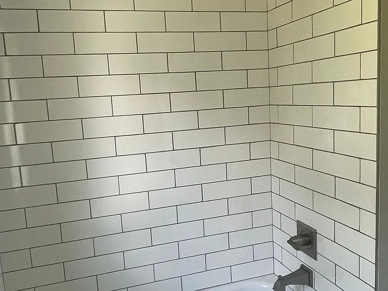 501 W High St #6 — Photo 2