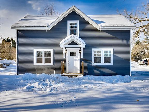 2nd image of 33898 Walbo Dr NW