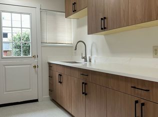 4215-4221 SW Seattle St, Seattle, WA 98116