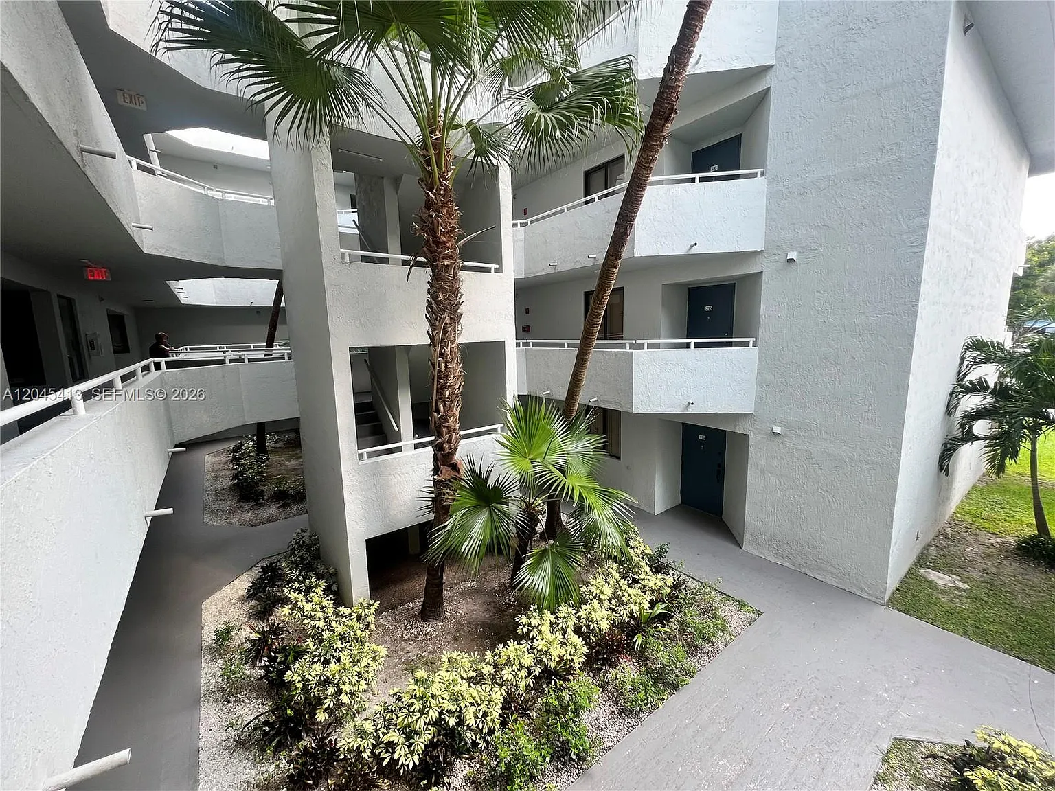 Verabella Falls Condo — Photo 2