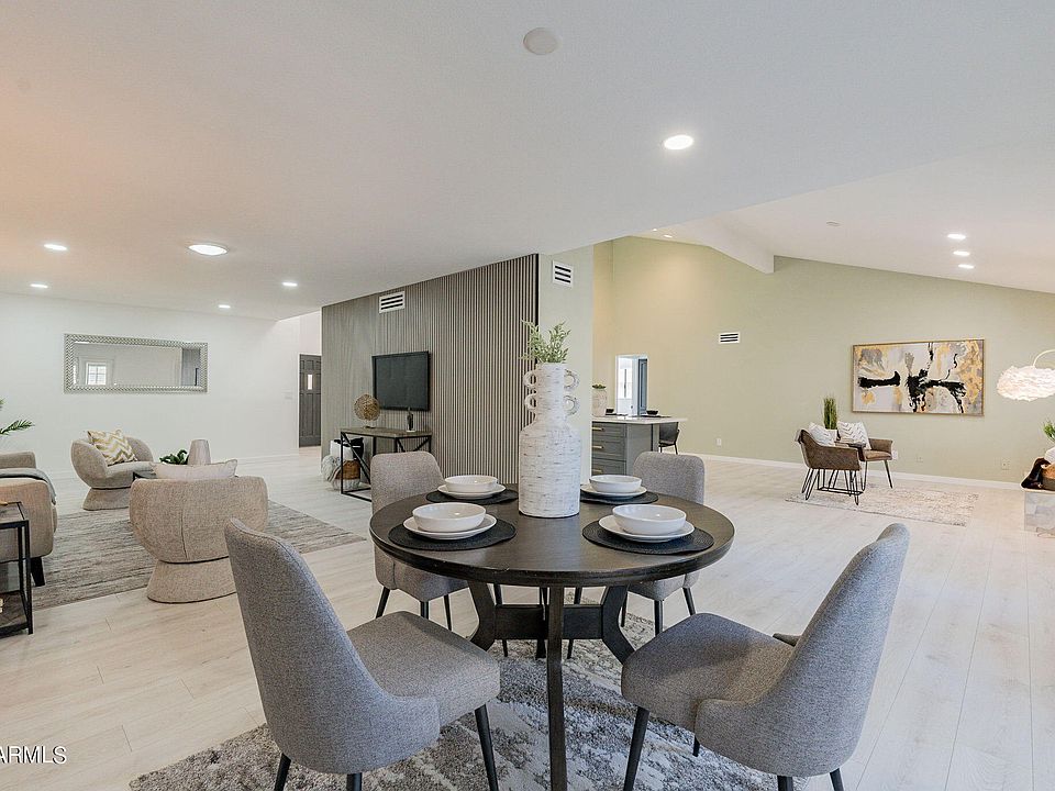 1st image of 10424 E CINNABAR Avenue