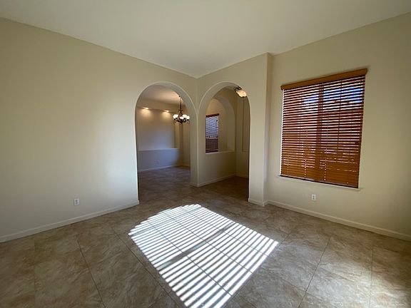 5224 Yearling Ct- Front rooms- entry_07072022