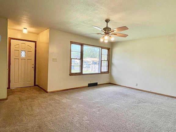 3rd image of 1601 E 26th Ave