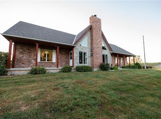 Meadow Ln, Wellington, MO 64097