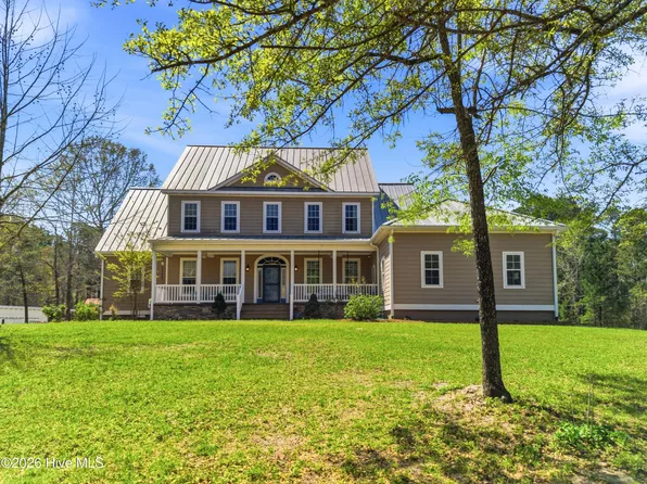 6270 Slade Drive NW, Ocean Isle Beach, NC 28469