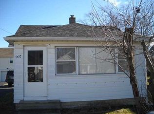 907 Adams St, Monroe, MI 48161