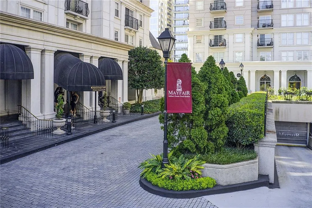 1 bed, 1.0 bath, 750 sqft, $1,725 — Photo 2