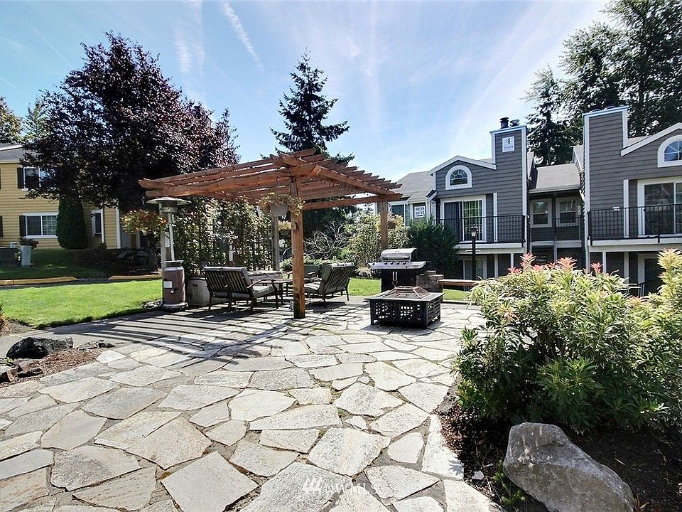 Beautifully remodeled ground floor Saybrook Condominium. 2 parking spaces!
