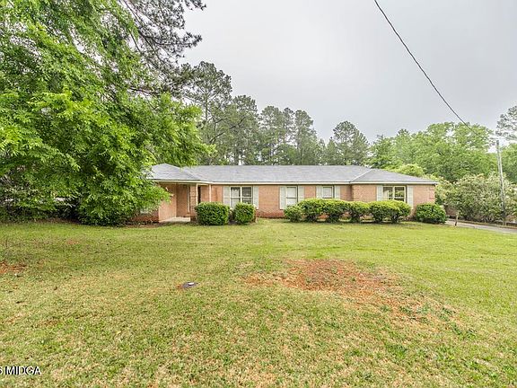 2nd image of 5059 Idleway Dr