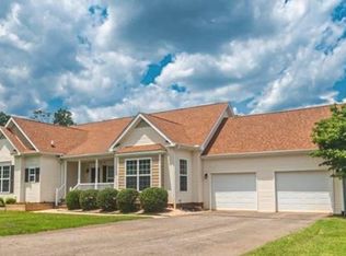 144 Spring Hill Ct, Mount Airy, NC 27030