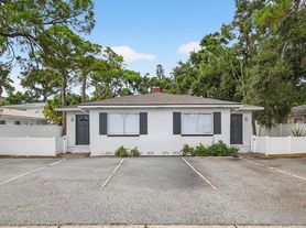 5517 Gulfport Blvd S