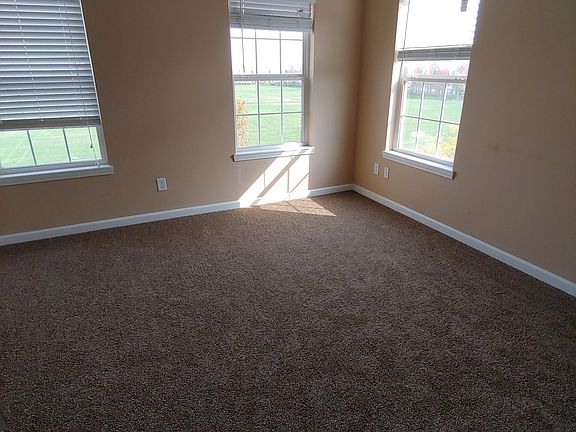 3rd image of 13383 Golden Gate Dr W