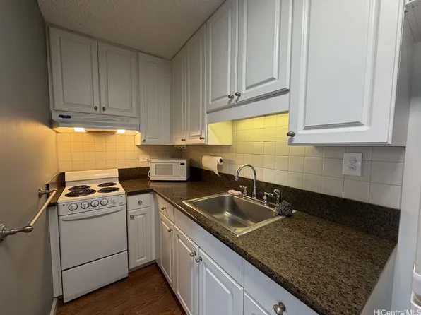 2637 Kuilei St APT A53, Honolulu, HI 96826