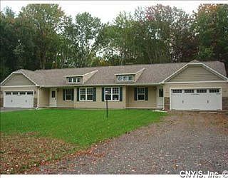 2nd image of 4 Butterfield Dr