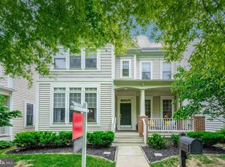 310 Trotter Farm Dr, Rockville, MD 20850