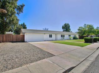 119 E Evergreen Ave, Visalia, CA 93277