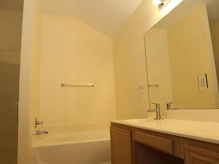 7305 Maplewood Dr — Photo 80