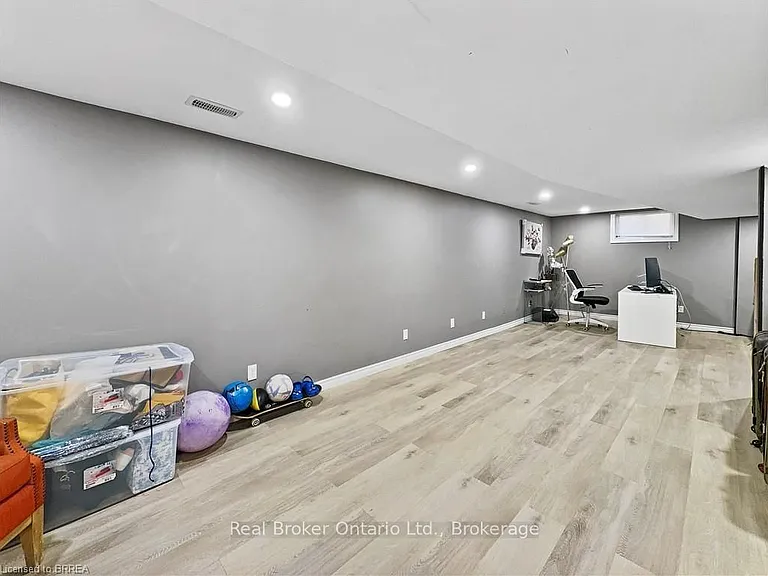 3 Westview Ave — Photo 25