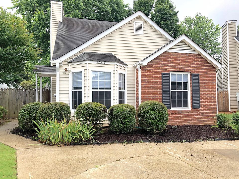 Beautiful renovated 3 bedroom home