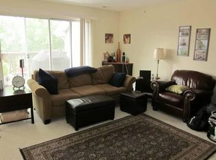 249 W Lynn Dr UNIT 8-4, Palatine, IL 60067