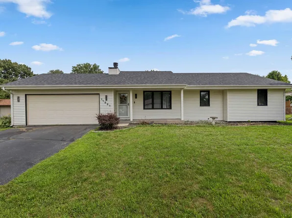 11321 Debussey Dr, Machesney Park, IL 61115
