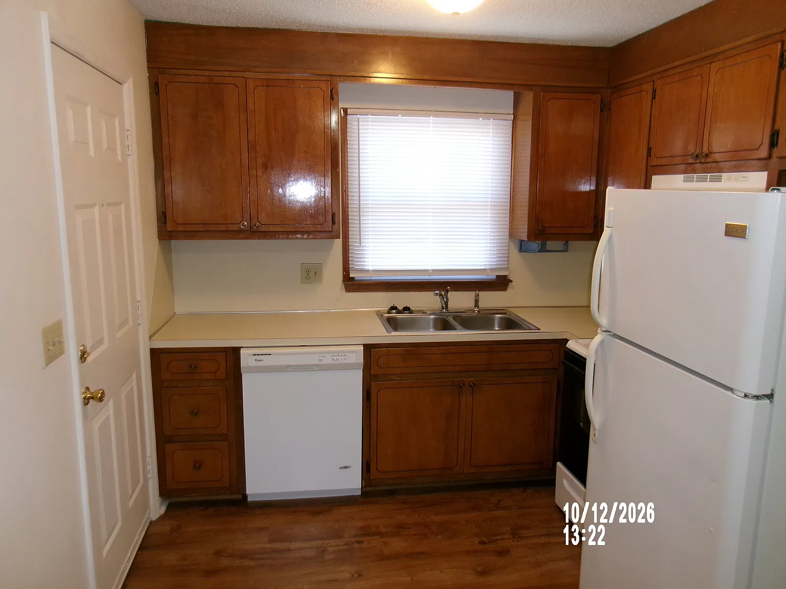 2 bed, $900 — Photo 4