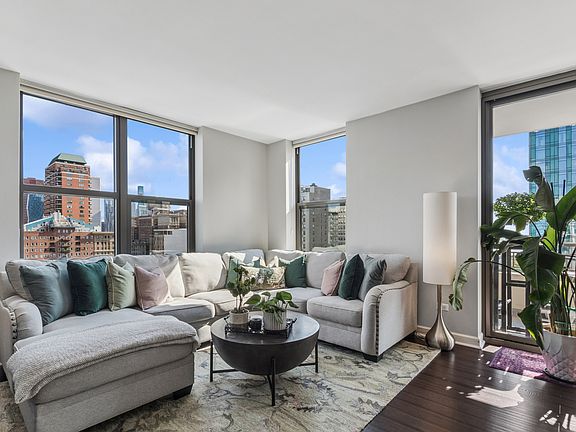 5th image of 1101 S State St APT 2103