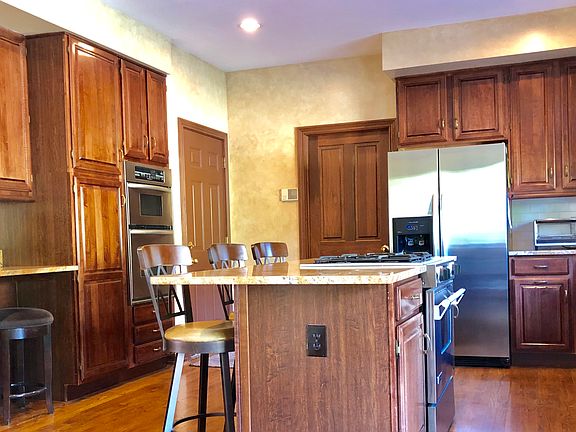 5th image of 3596 Carpenters Green Ln