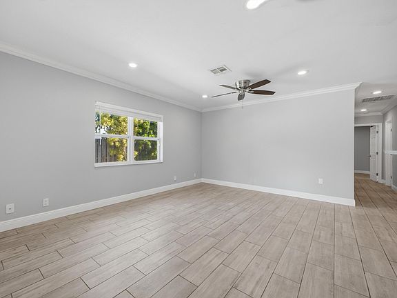 4th image of 3125 Albatross Road