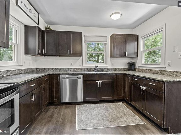 4th image of 5 Rosewood St
