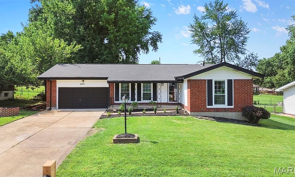 1st image of 4494 Papal Dr
