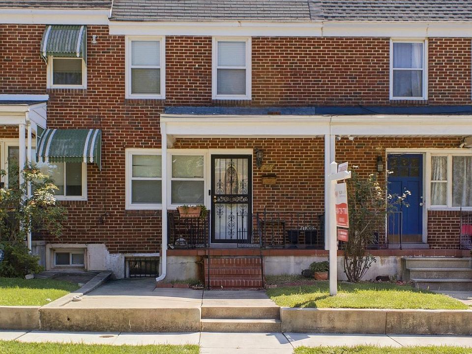 1st image of 709 Tolna St