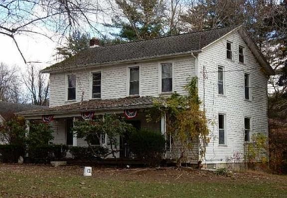 2nd image of 4430 Waynesburg Dr SE