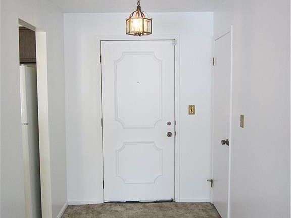 3rd image of 1931 King James Pkwy APT 102
