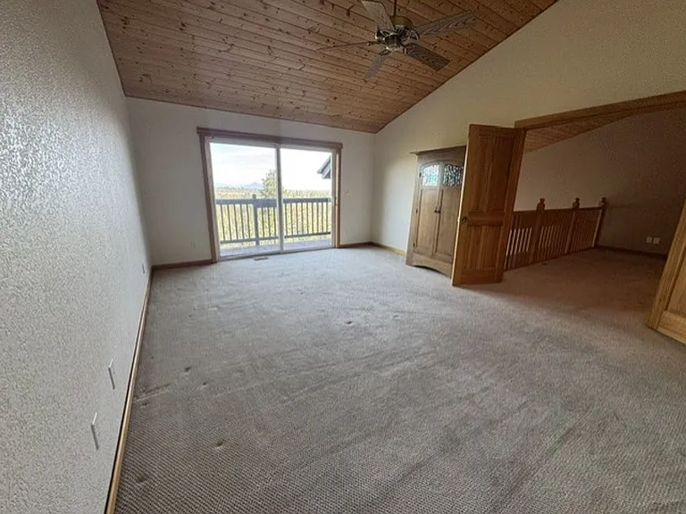 1016 NW Foxwood — Photo 15