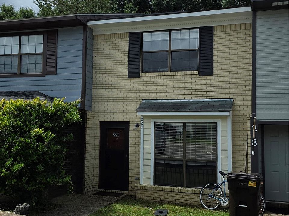 1st image of 220 Edith Way