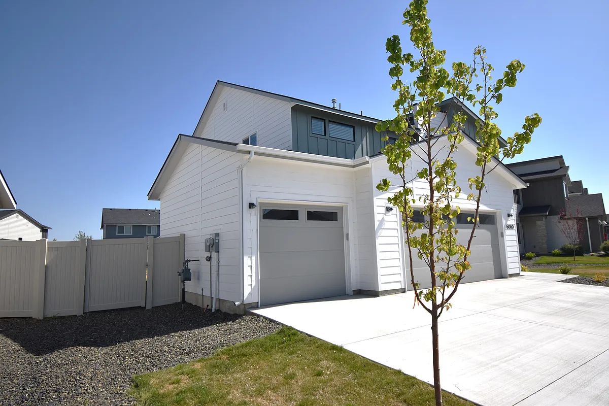 Building Photo - 6060 W Mikonos St