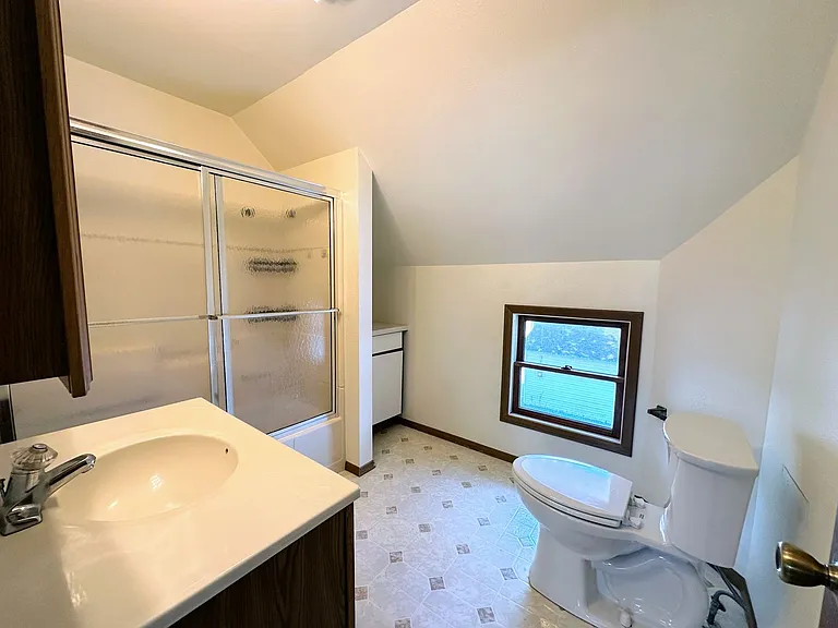2212 School St — Photo 18