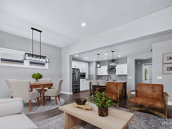 3rd image of 3303 S Island Fox Ave