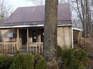 929 Venue Rd E, East Stroudsburg, PA 18302