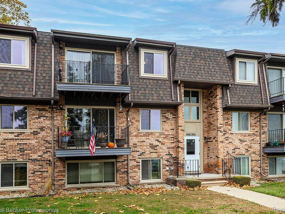 1st image of 432 Riviera Dr #132